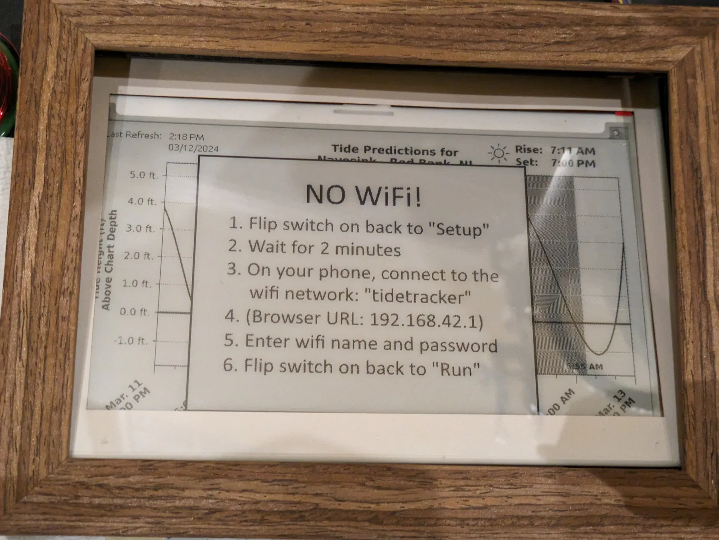 Tide Tracker display showing a no-WiFi connection error screen